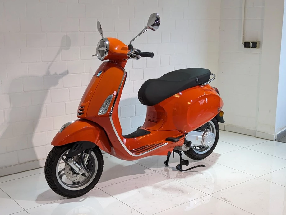 Angebot Vespa Primavera 50 2T Bild 2: Angebot Vespa Primavera 50 2T