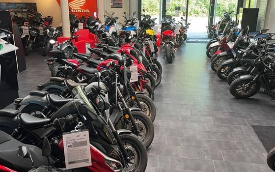 Neufahrzeug KTM 125 Duke - Bild 9