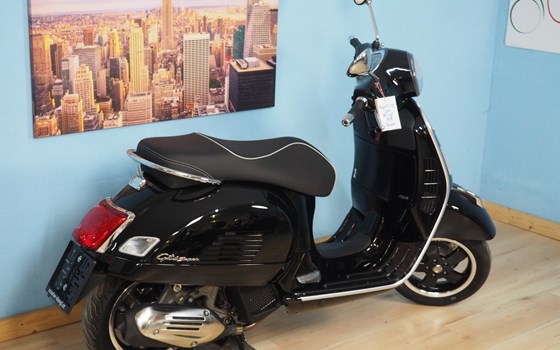 Gebrauchtmotorrad Vespa GTS 125 Super iGET - Bild 16 Gebrauchtmotorrad Vespa GTS 125 Super iGET - Bild 16