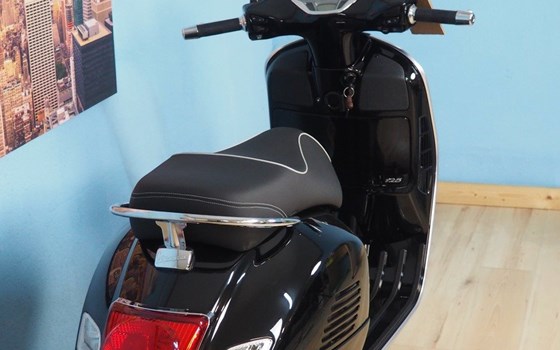 Gebrauchtmotorrad Vespa GTS 125 Super iGET - Bild 23 Gebrauchtmotorrad Vespa GTS 125 Super iGET - Bild 23