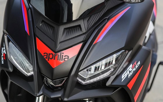 Neufahrzeug Aprilia SR GT Replica 200 - Bild 4 Neufahrzeug Aprilia SR GT Replica 200 - Bild 4