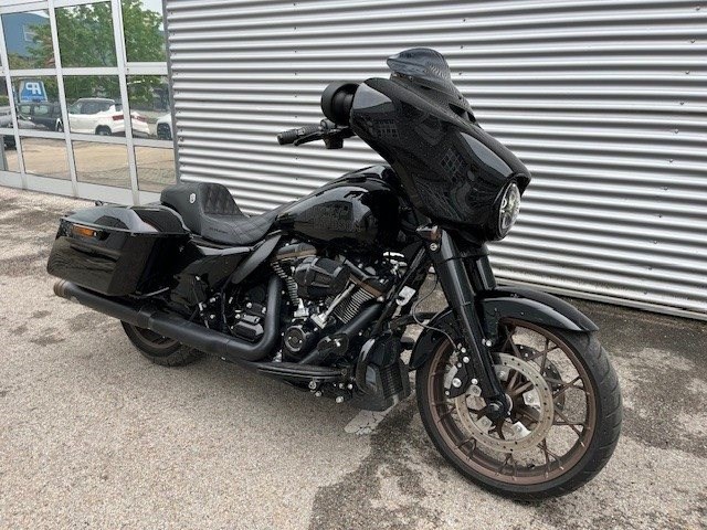 Harley-Davidson Touring Street Glide ST (Vivid Black) - Bild 3