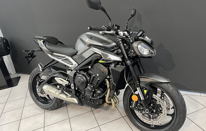 Triumph Street Triple R