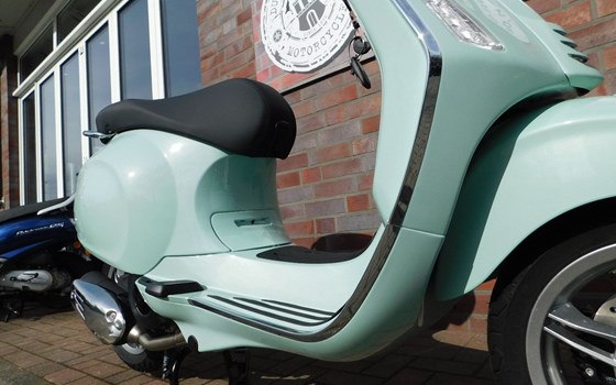 Neufahrzeug Vespa Primavera 125 - Bild 17