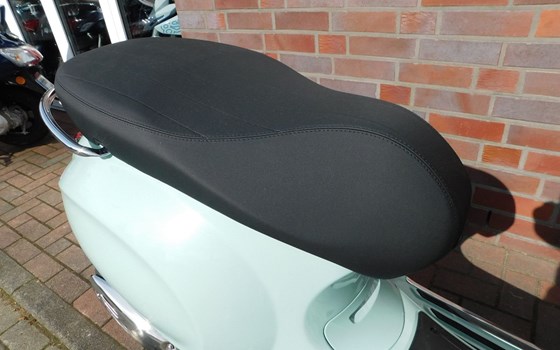 Neufahrzeug Vespa Primavera 125 - Bild 19