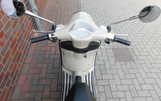 Neufahrzeug Vespa Primavera 125 S - Bild 15