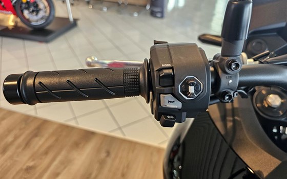 Neufahrzeug Honda XL750 Transalp - Bild 7