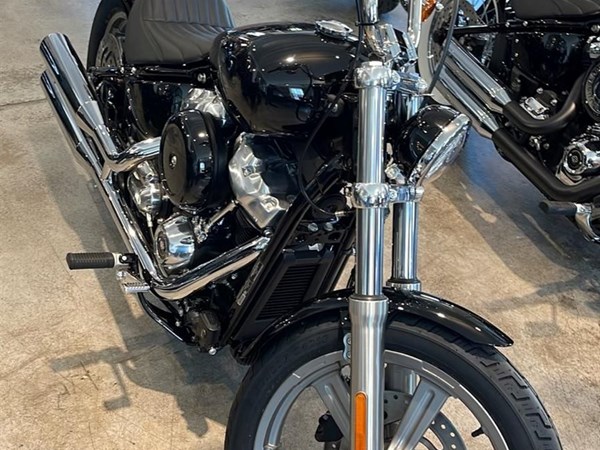 Gebrauchtmotorrad Harley-Davidson Softail Standard FXST