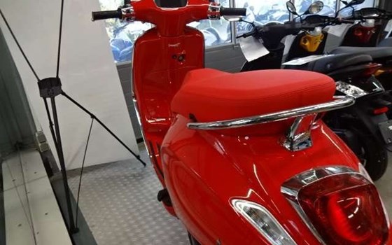 Neufahrzeug Vespa Elettrica 70 km/h - Bild 5