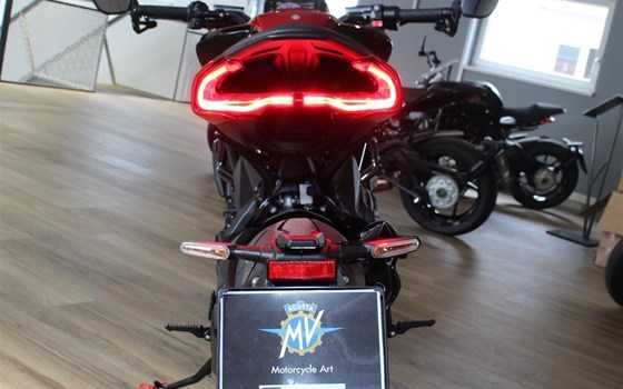 Neufahrzeug MV Agusta Dragster 800 RR SCS - Bild 12 Neufahrzeug MV Agusta Dragster 800 RR SCS - Bild 12