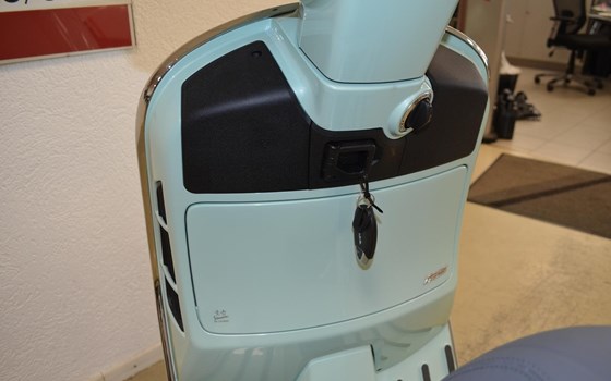 Neufahrzeug Vespa GTS 125 - Bild 13