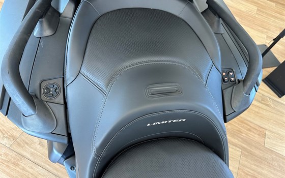 Neufahrzeug Can-Am Spyder F3 Limited - Bild 8 Neufahrzeug Can-Am Spyder F3 Limited - Bild 8