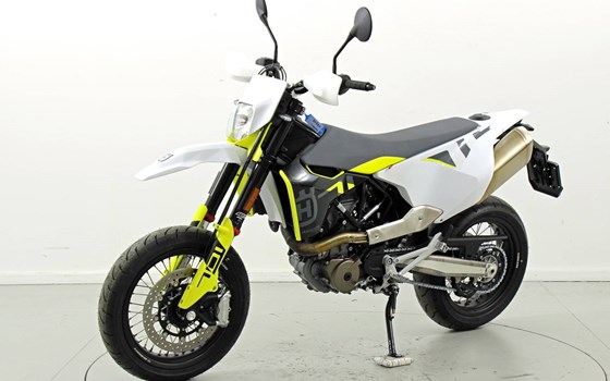 Motorrad Occasion Husqvarna 701 Supermoto - Bild 3