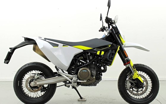 Motorrad Occasion Husqvarna 701 Supermoto - Bild 4
