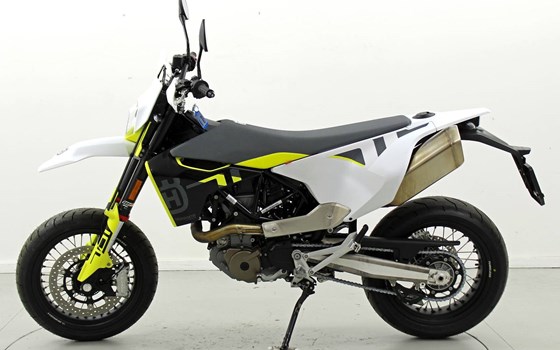 Motorrad Occasion Husqvarna 701 Supermoto - Bild 5
