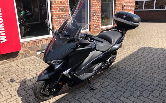 Gebrauchtmotorrad Yamaha TMAX SX - Bild 2