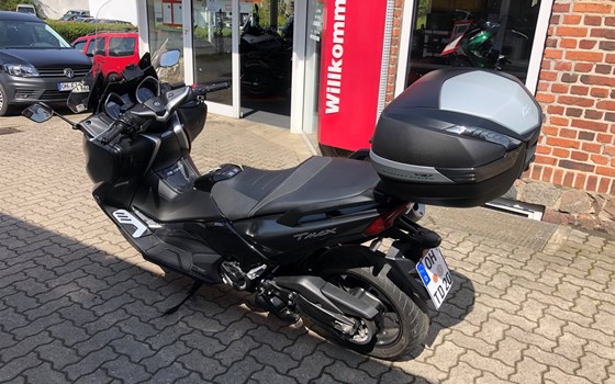 Gebrauchtmotorrad Yamaha TMAX SX - Bild 4