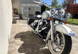 Gebrauchte Harley-Davidson Road King Classic FLHRC Gebrauchte Harley-Davidson Road King Classic FLHRC