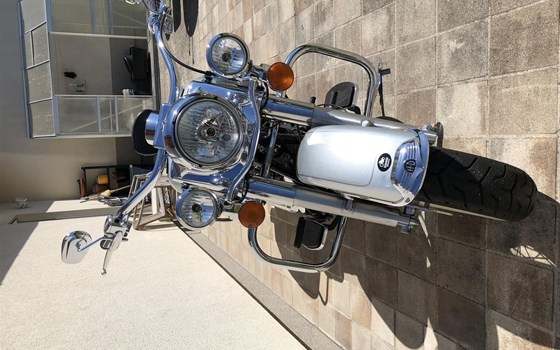 Gebrauchtmotorrad Harley-Davidson Road King Classic FLHRC - Bild 4 Gebrauchtmotorrad Harley-Davidson Road King Classic FLHRC - Bild 4