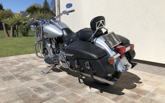 Gebrauchtmotorrad Harley-Davidson Road King Classic FLHRC - Bild 6 Gebrauchtmotorrad Harley-Davidson Road King Classic FLHRC - Bild 6