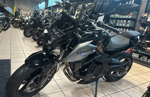 Neumotorrad CFMOTO 650NK