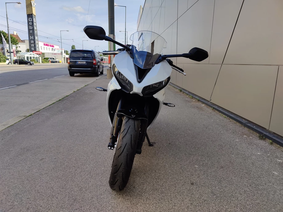 Angebot Triumph Daytona 660 Bild 4: Angebot Triumph Daytona 660