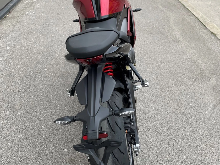 Angebot Triumph Daytona 660 Bild 11: Angebot Triumph Daytona 660