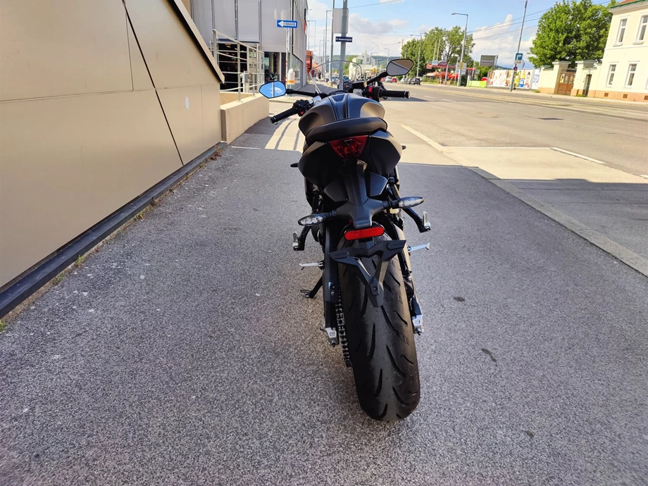 Angebot Triumph Daytona 660 Bild 17: Angebot Triumph Daytona 660