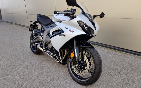 Neufahrzeug Triumph Daytona 660 - Bild 2 Neufahrzeug Triumph Daytona 660 - Bild 2