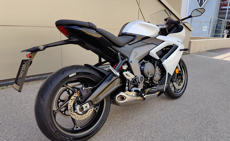 Angebot Triumph Daytona 660 Bild 3: Angebot Triumph Daytona 660