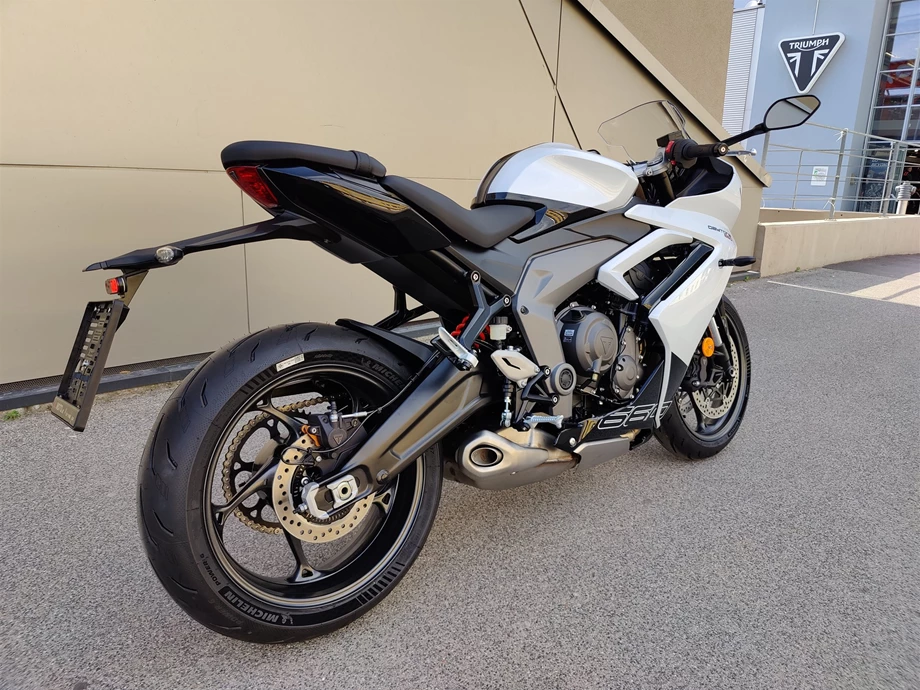 Angebot Triumph Daytona 660 Bild 3: Angebot Triumph Daytona 660