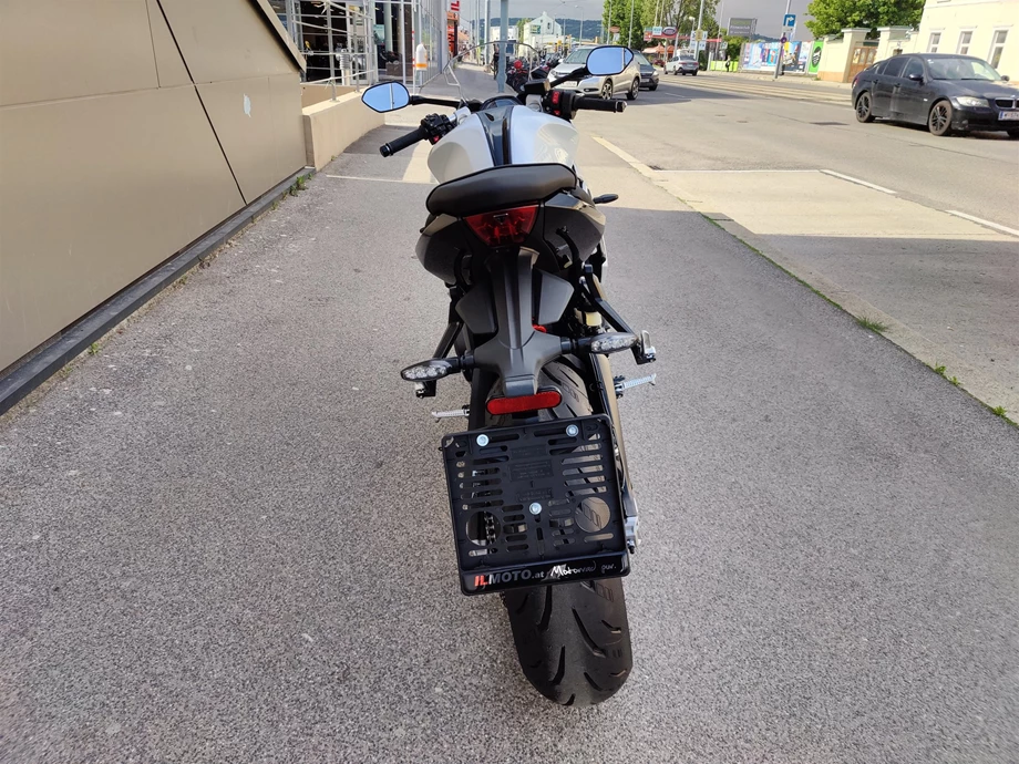 Angebot Triumph Daytona 660 Bild 5: Angebot Triumph Daytona 660