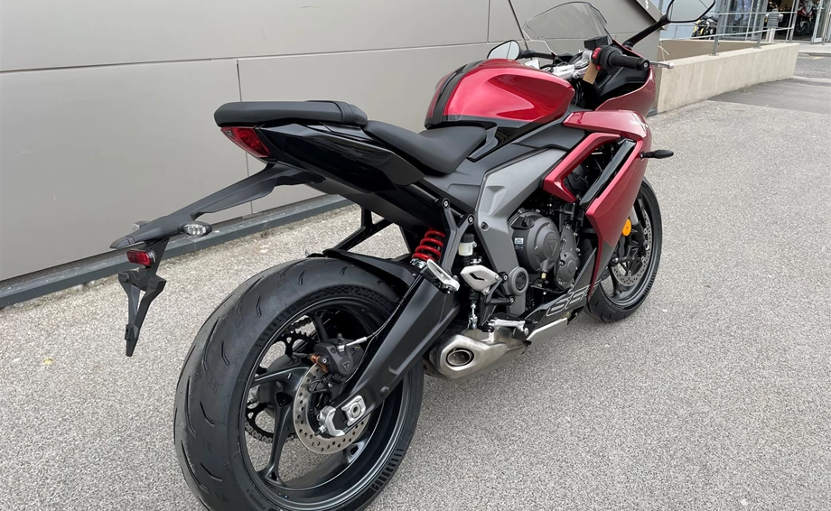 Angebot Triumph Daytona 660 Bild 10: Angebot Triumph Daytona 660