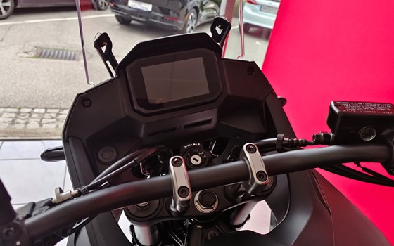Neufahrzeug Honda XL750 Transalp - Bild 7 Neufahrzeug Honda XL750 Transalp - Bild 7