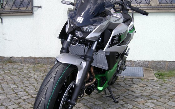 Gebrauchtmotorrad Kawasaki Z7 Hybrid - Bild 7