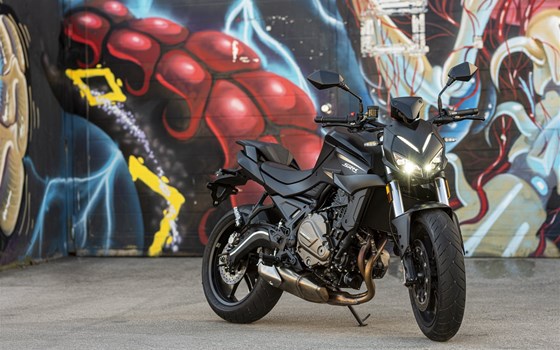 Gebrauchtmotorrad QJ Motor SRK 700 - Bild 5