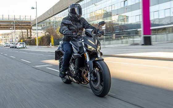 Gebrauchtmotorrad QJ Motor SRK 700 - Bild 7