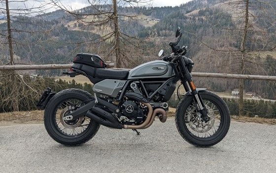 Gebrauchtmotorrad Ducati Scrambler Nightshift - Bild 4