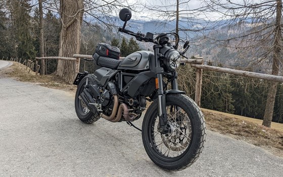 Gebrauchtmotorrad Ducati Scrambler Nightshift - Bild 5