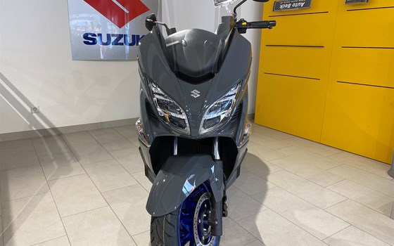Neufahrzeug Suzuki Burgman 400 - Bild 3 Neufahrzeug Suzuki Burgman 400 - Bild 3