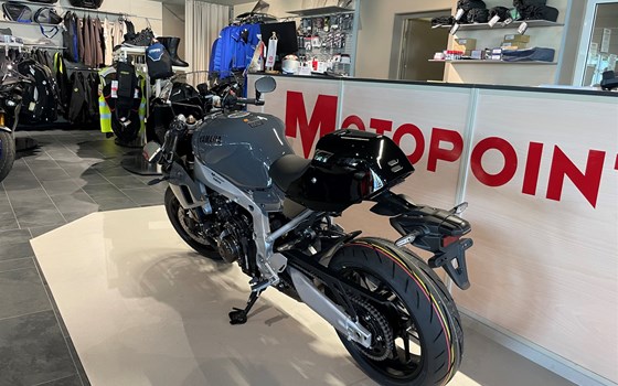 Gebrauchtmotorrad Yamaha XSR900 GP - Bild 7