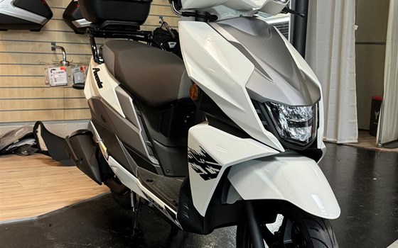 Gebrauchtmotorrad Suzuki Avenis 125 - Bild 1