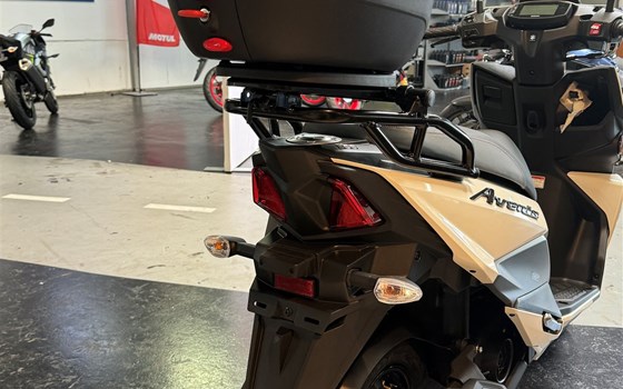 Gebrauchtmotorrad Suzuki Avenis 125 - Bild 3