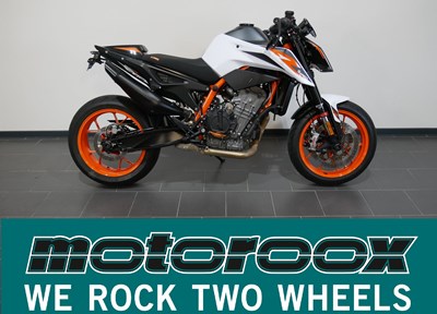 GEBRAUCHTFAHRZEUG KTM 890 Duke R