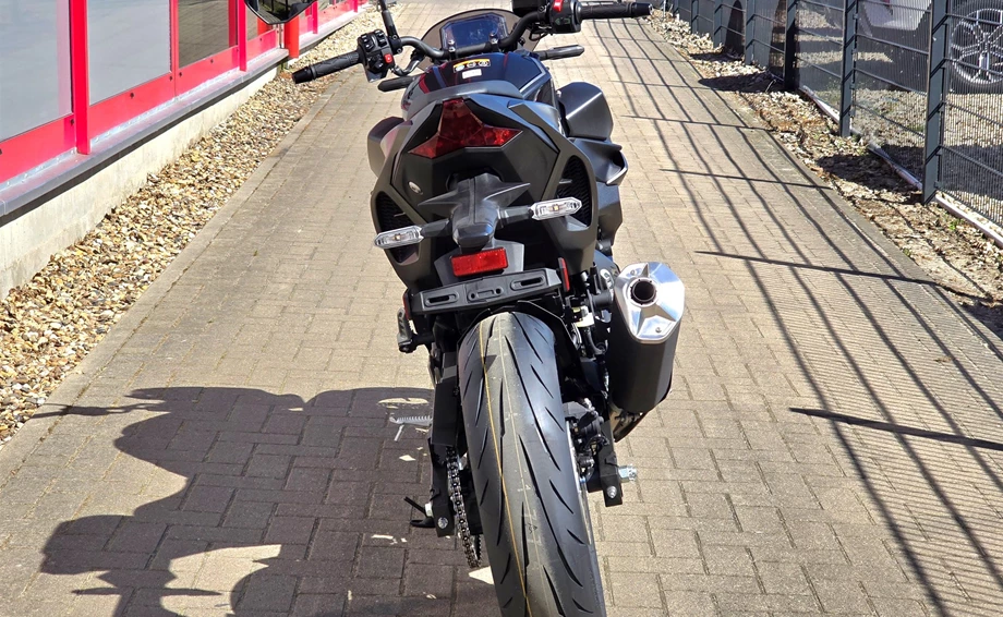 Angebot Kawasaki Z7 Hybrid Bild 8: Angebot Kawasaki Z7 Hybrid