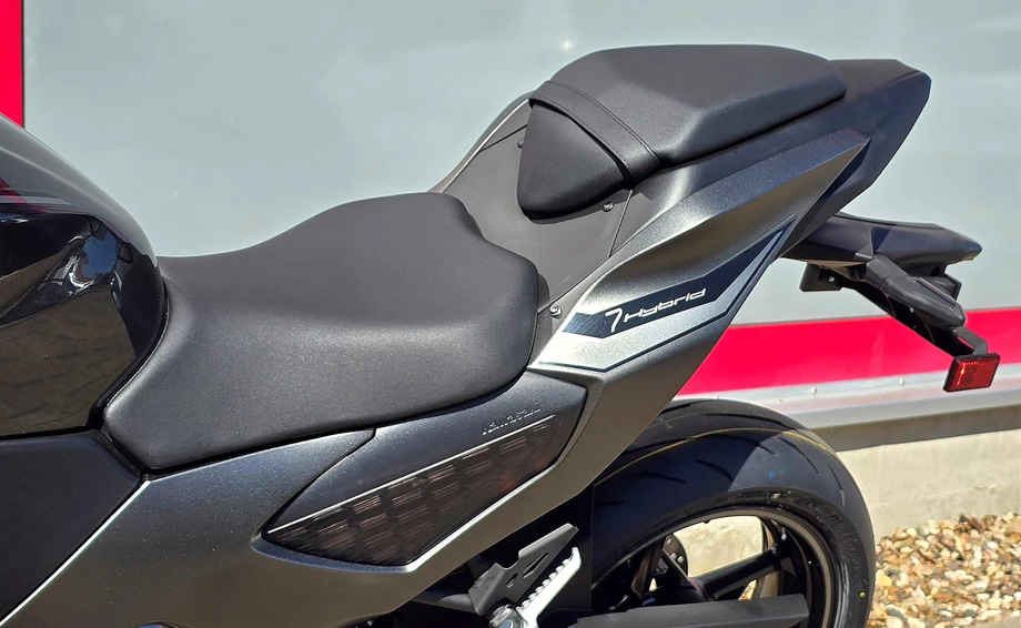 Angebot Kawasaki Z7 Hybrid Bild 20: Angebot Kawasaki Z7 Hybrid