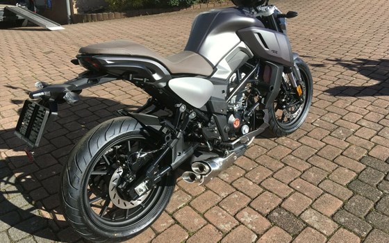 Neufahrzeug Motobi DL 125 Naked - Bild 3