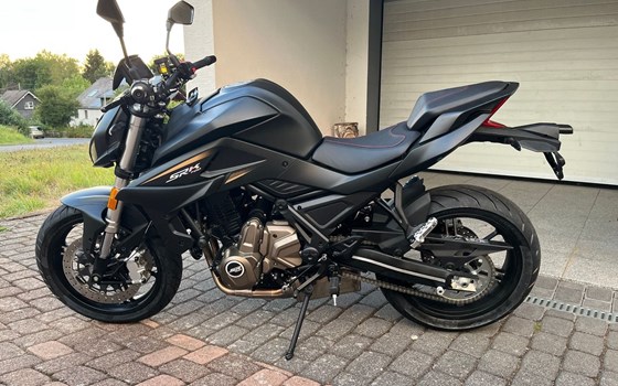 Neufahrzeug QJ Motor SRK 700 - Bild 3