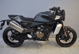 Neumotorrad Husqvarna Svartpilen 801