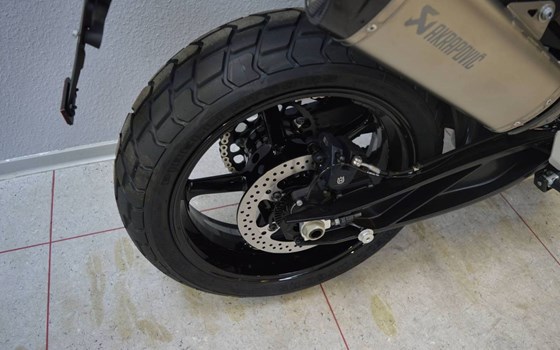 Neufahrzeug Husqvarna Svartpilen 801 - Bild 2